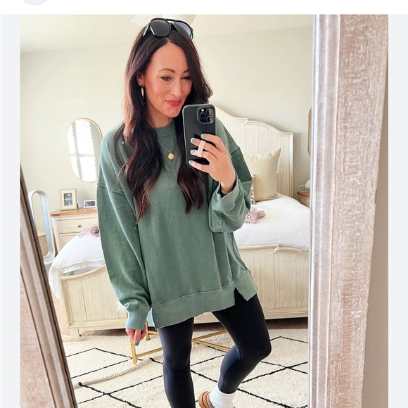 Aerie The Chill Crew Sweatshirt - Picture 4 of 4